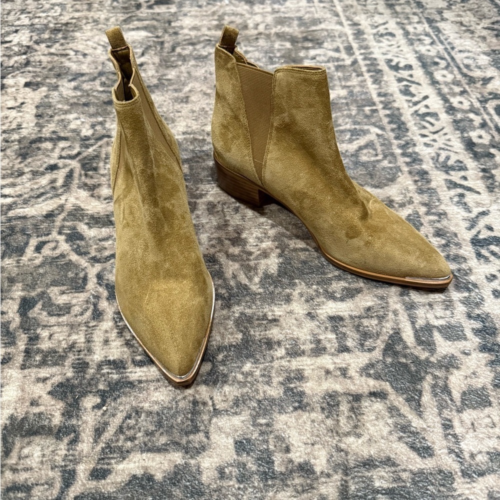 Marc Fisher Tan Suede Ankle Booties Chelsea Style size 7 - Picture 2 of 9